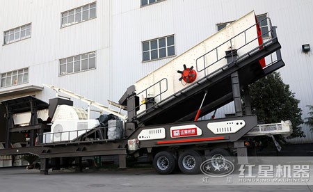 車載流動錘式破碎機多少錢？產(chǎn)量多高？
